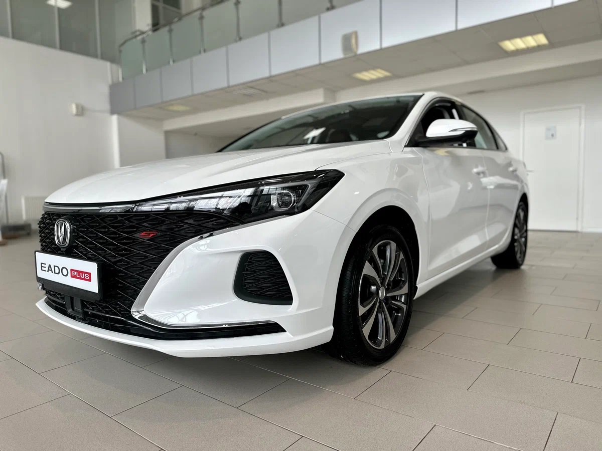 Changan EADOPlus по цене от 1 582 000 рублей